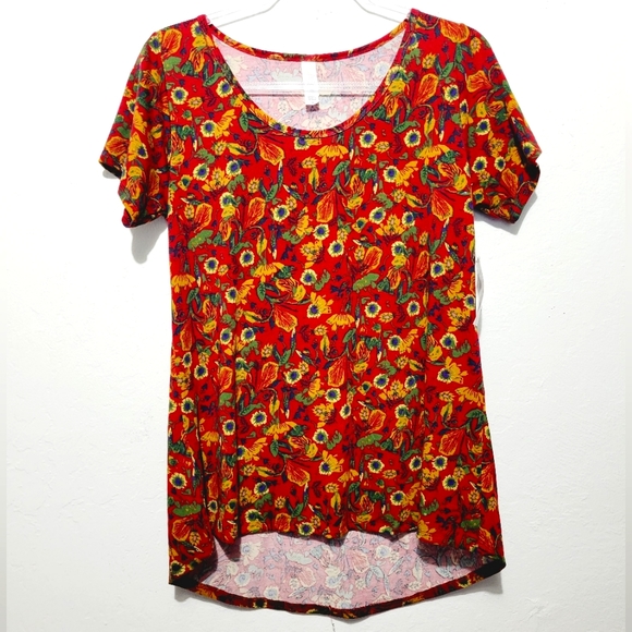 LuLaRoe Tops - LuLaRoe Floral Women's Classic T Size Medium (10-12)NWT